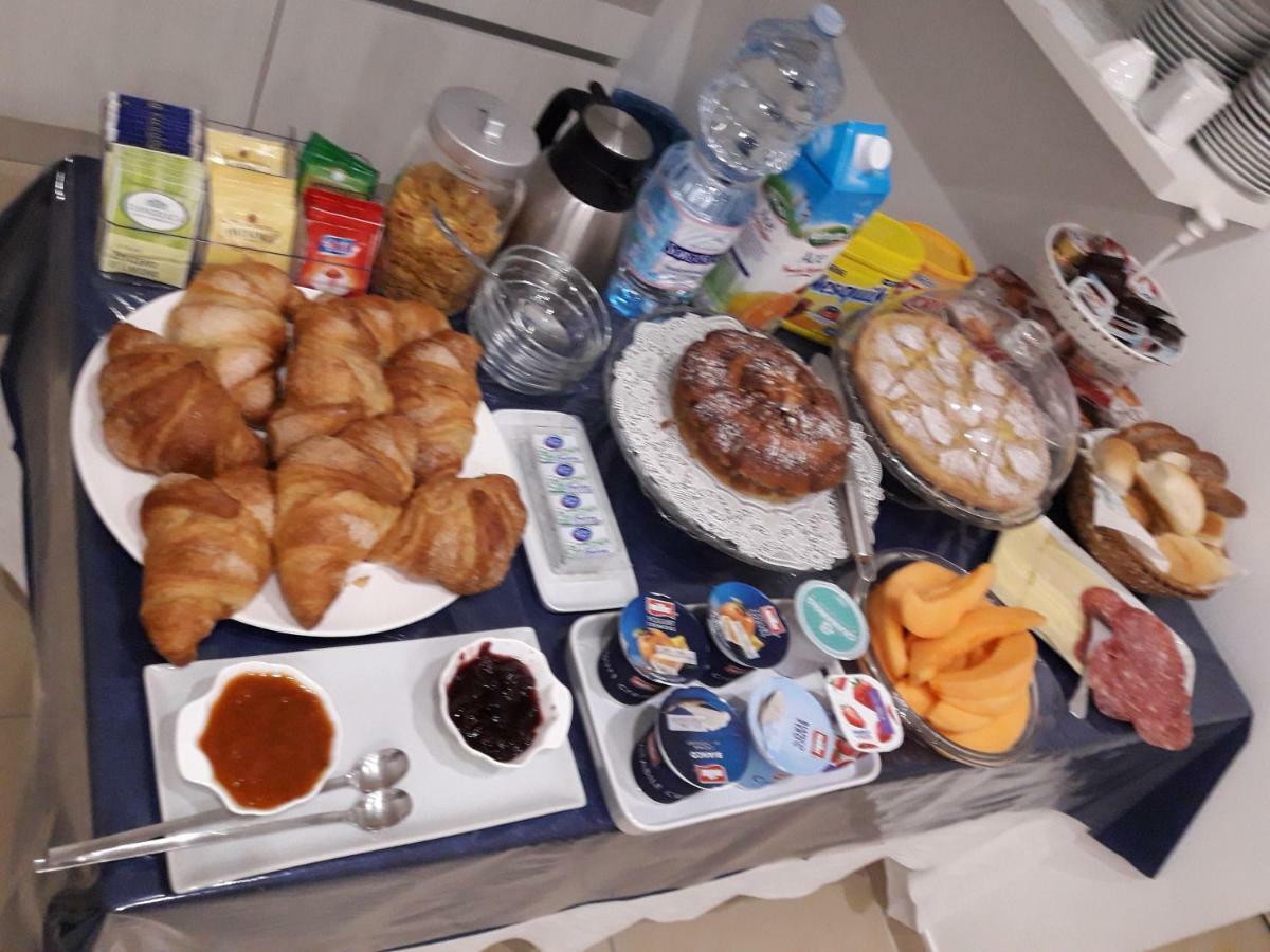 B&B Degli Aranci Palinuro Luaran gambar